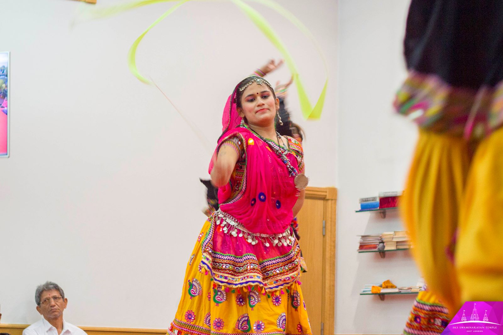 ©1987-2017 SKS Swaminarayan Temple East London